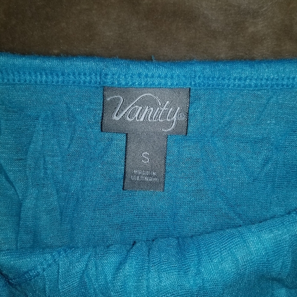 Tank top - Picture 3 of 3